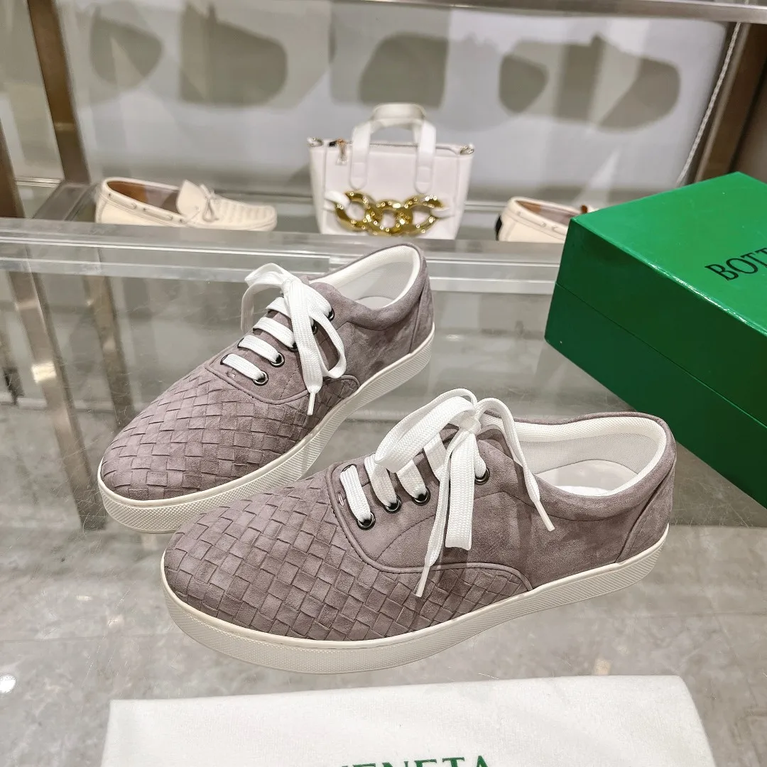[BV] Top P: 740💰Size for couples: 35-44 (Female 40, Male 38 45, custom-made and non-returnable) Bottega Veneta classic woven strap casual shoes are made of imported high-quality materials, [Rose][Rose]! Purely hand-woven and operated, the original board is reproduced one-to-one! quality assurance!